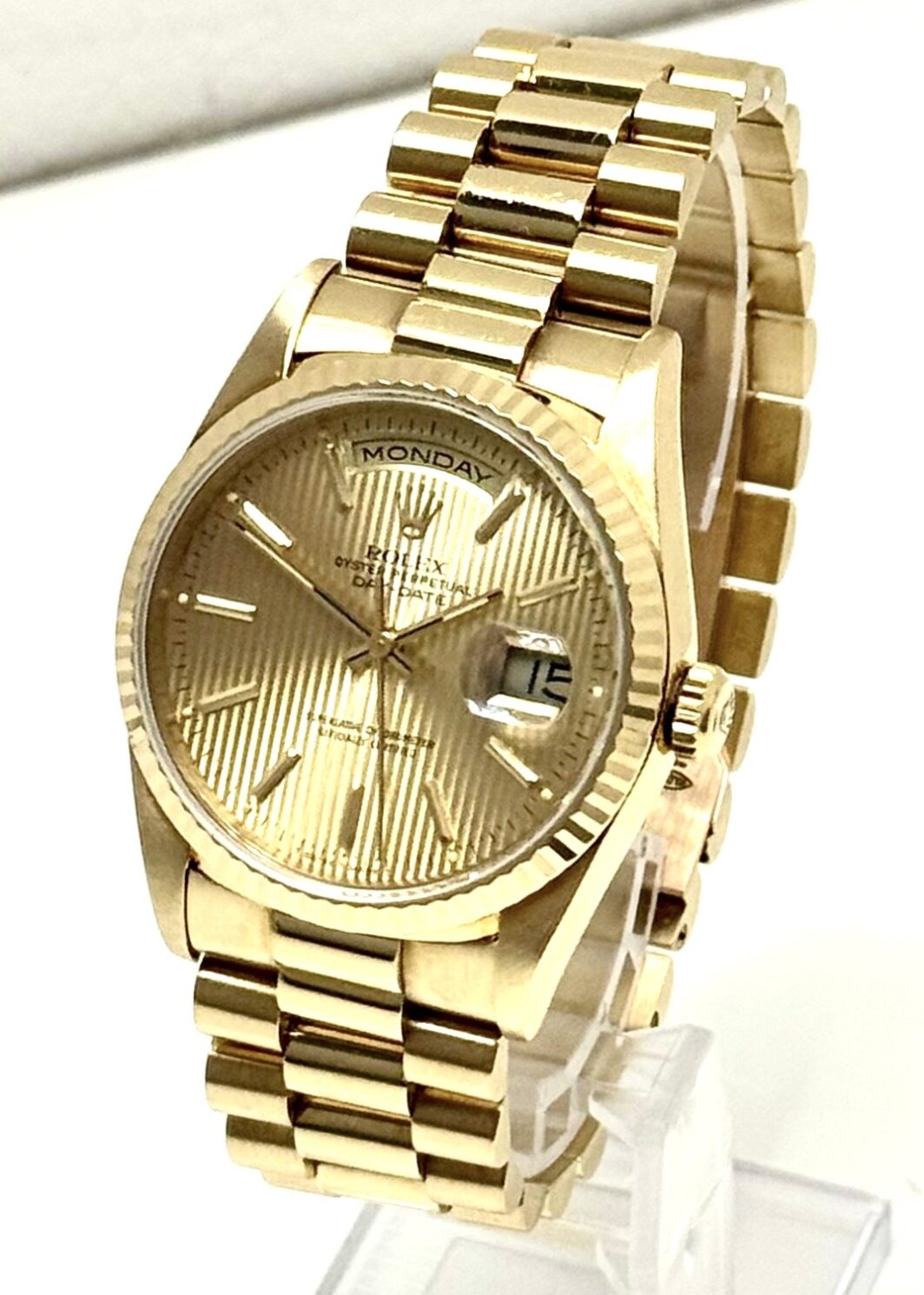 Rolex Day-Date 36 Vintage Tapestry Dial Box und Papiere aus 1998