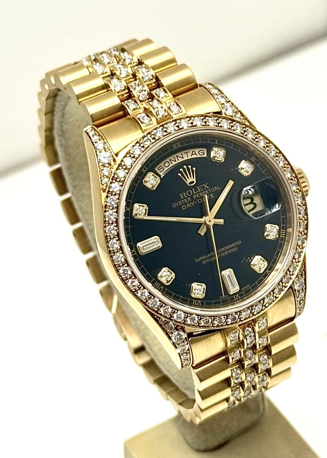 Rolex Day-Date Custom Diamond 750 Gold Ref. 18388 aus 1993