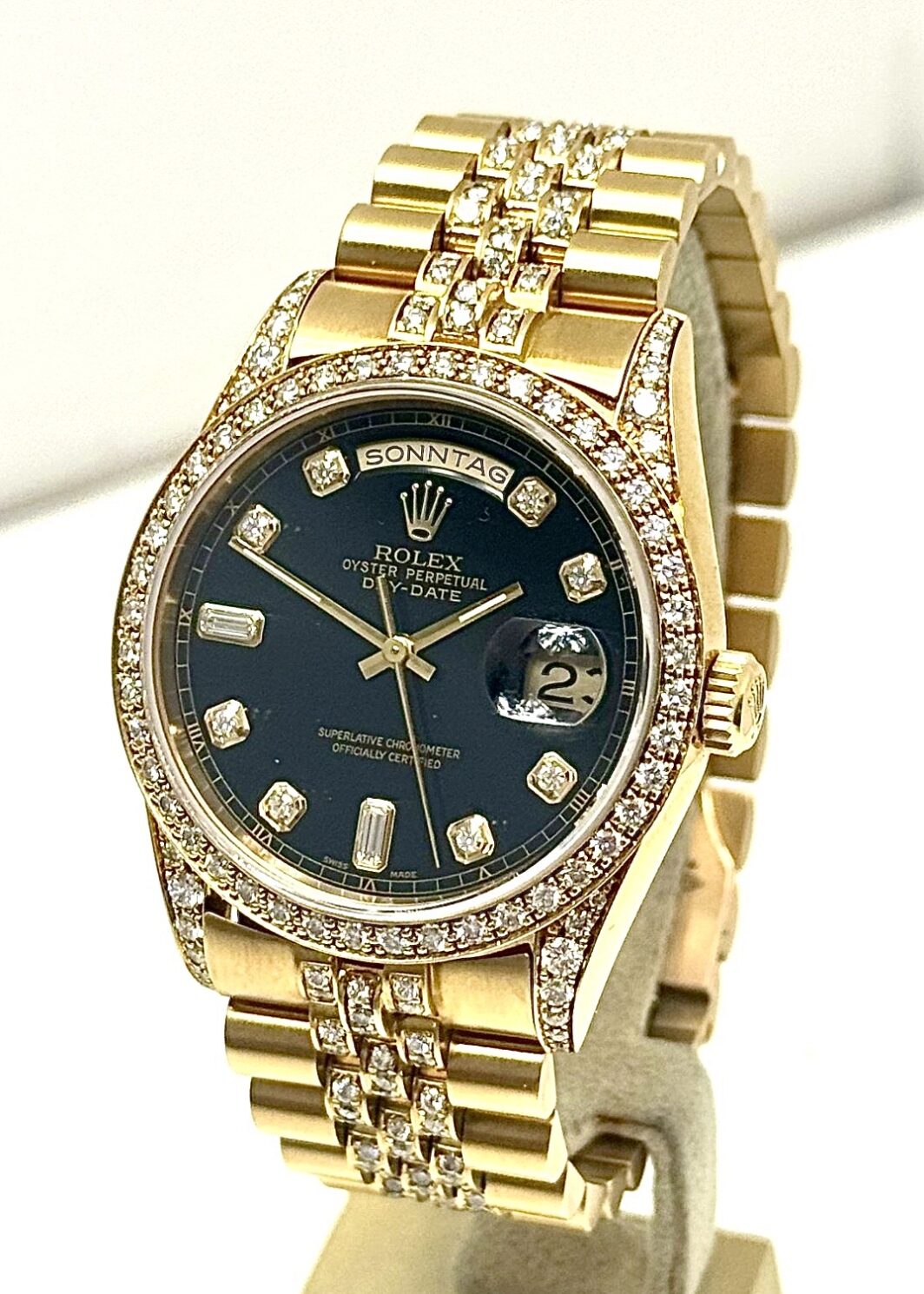 Rolex Day-Date Custom Diamond 750 Gold Ref. 18388 aus 1993
