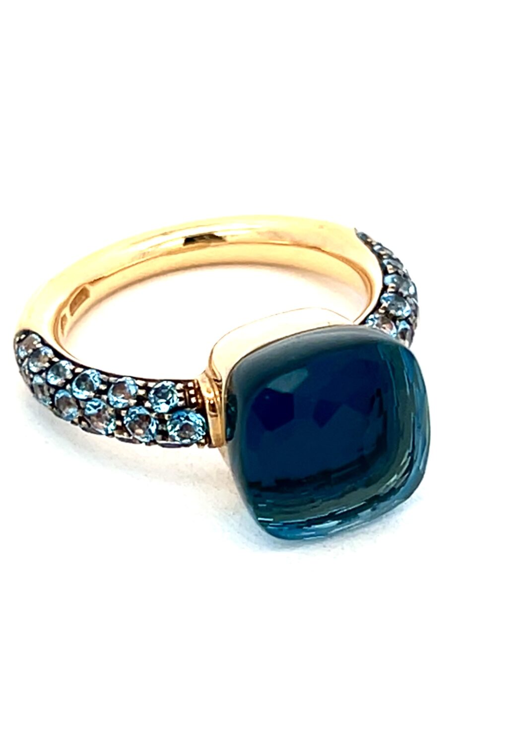 Pomellato-Nudi-Deep-Blue-Classic-Ring